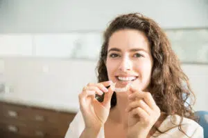 Braces Vs Invisalign in Federal Way: How Much Do They Cost?